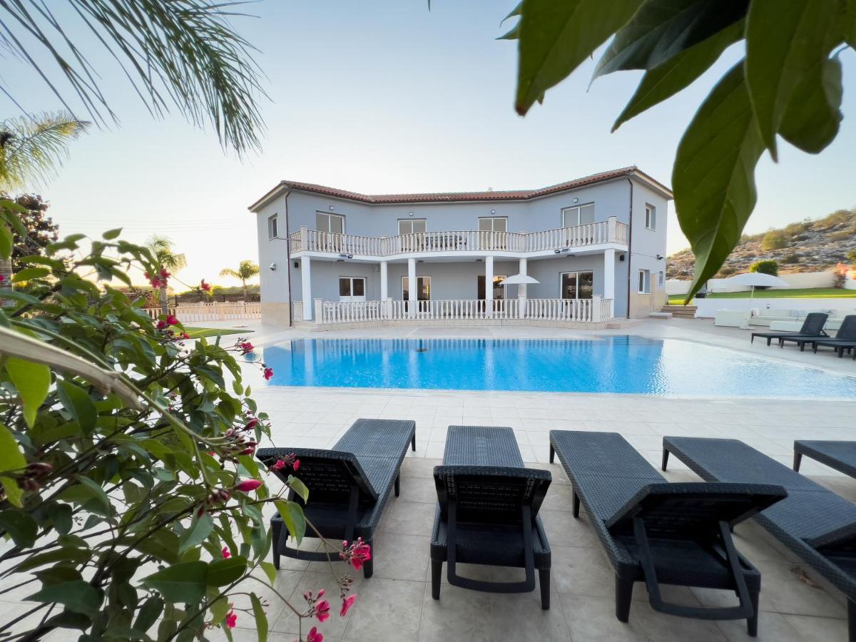 Grand Villa Lynn Seaview Ayia Napa Exterior foto