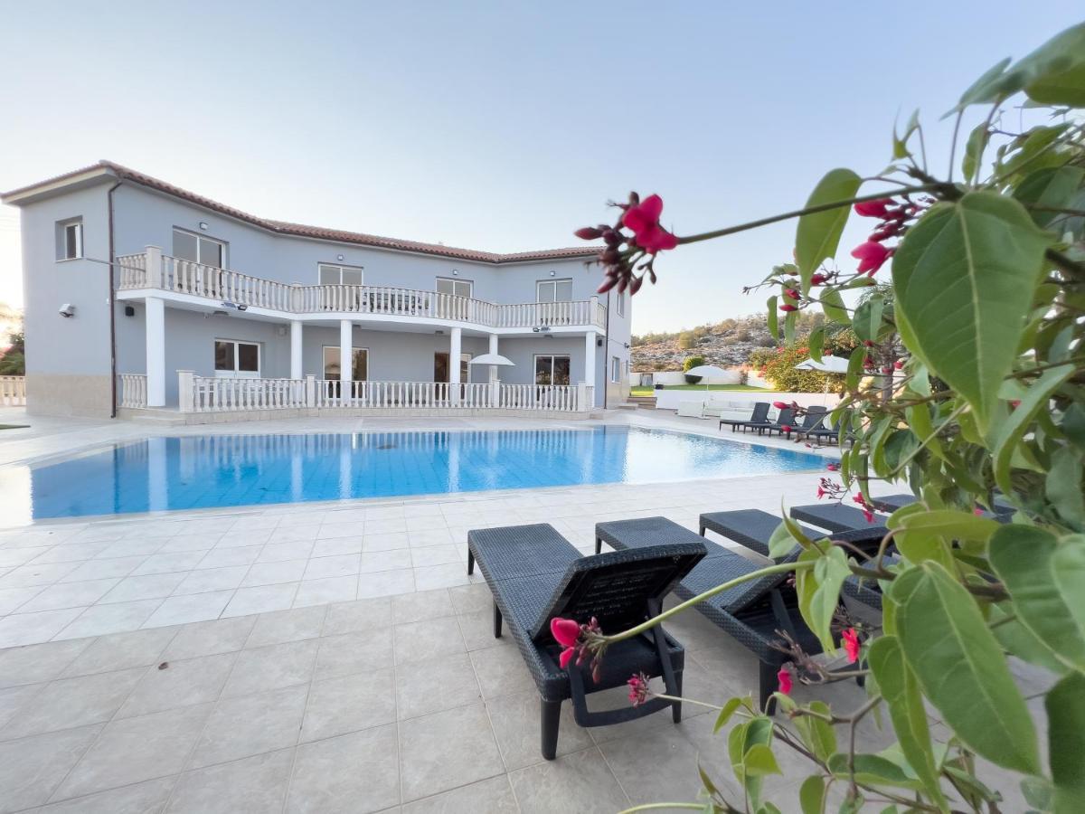 Grand Villa Lynn Seaview Ayia Napa Exterior foto